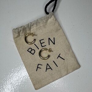 Madewell 3/4” gold plated hoops, earrings timeless classic